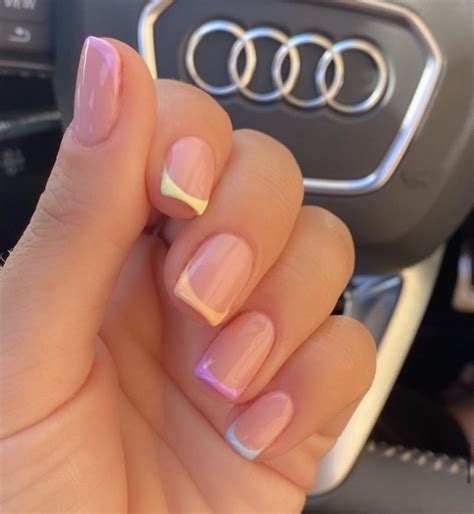 short nails inspo